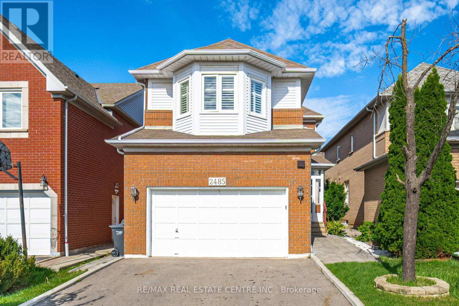 Mississauga (central Erin Mills), ON L5M5K9,2485 STRATHMORE CRESCENT