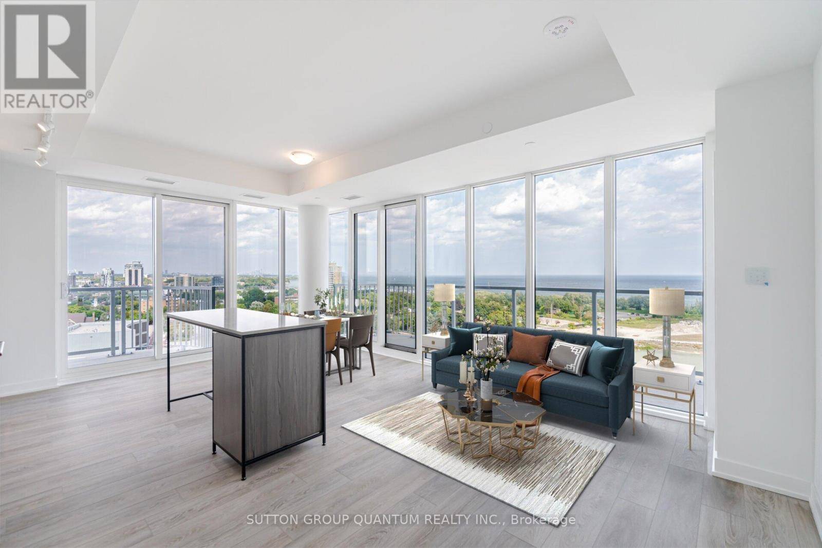 Mississauga (port Credit), ON L5H0A9,220 Missinnihe WAY #1305