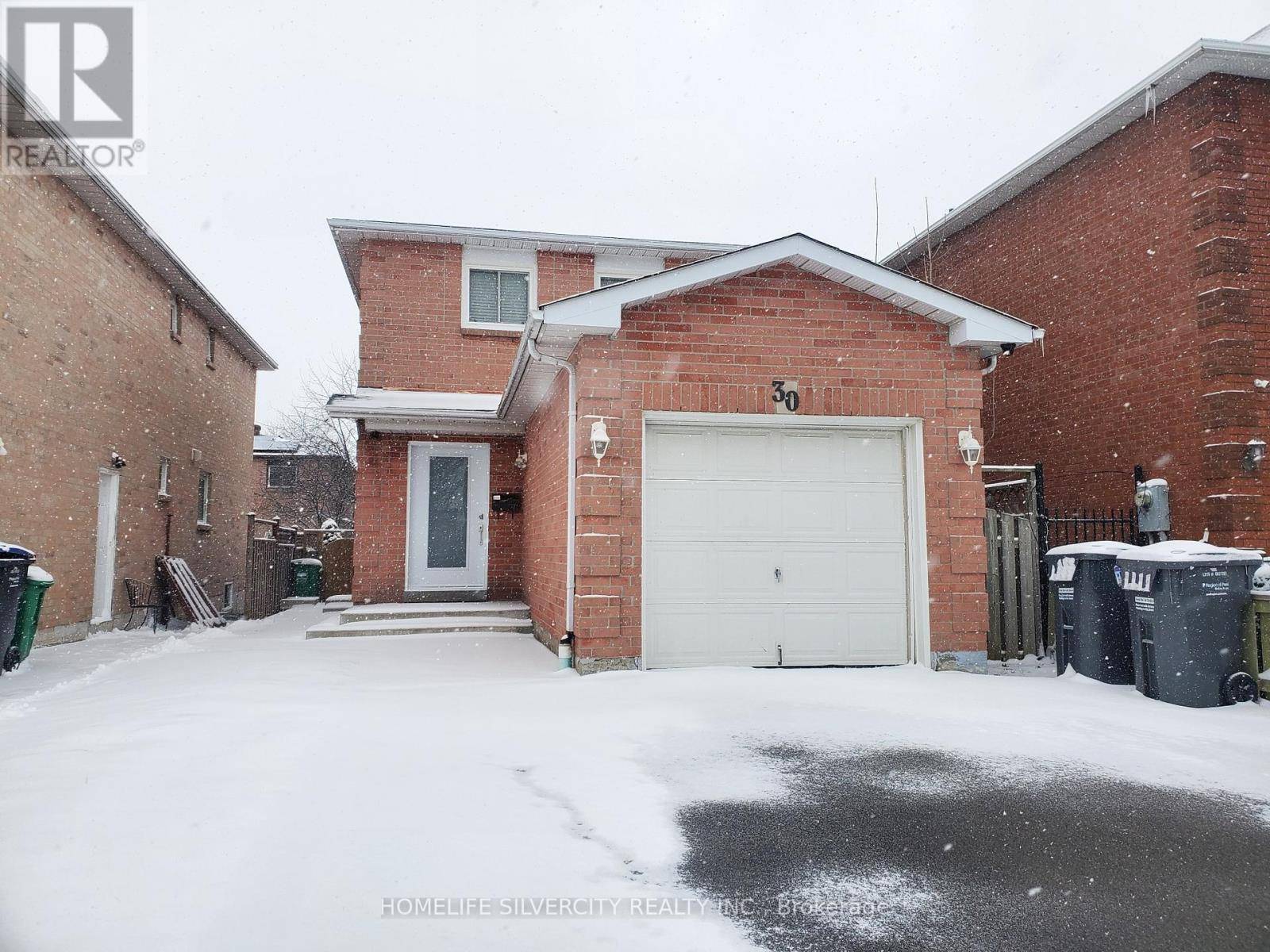 Brampton (northwood Park), ON L6X4E2,30 Castlehill RD #1