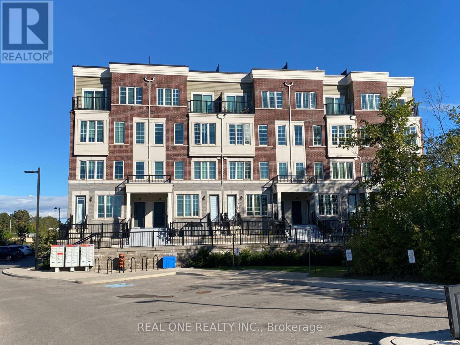 Oakville (river Oaks), ON L6H0X6,2199 Lillykin ST #30