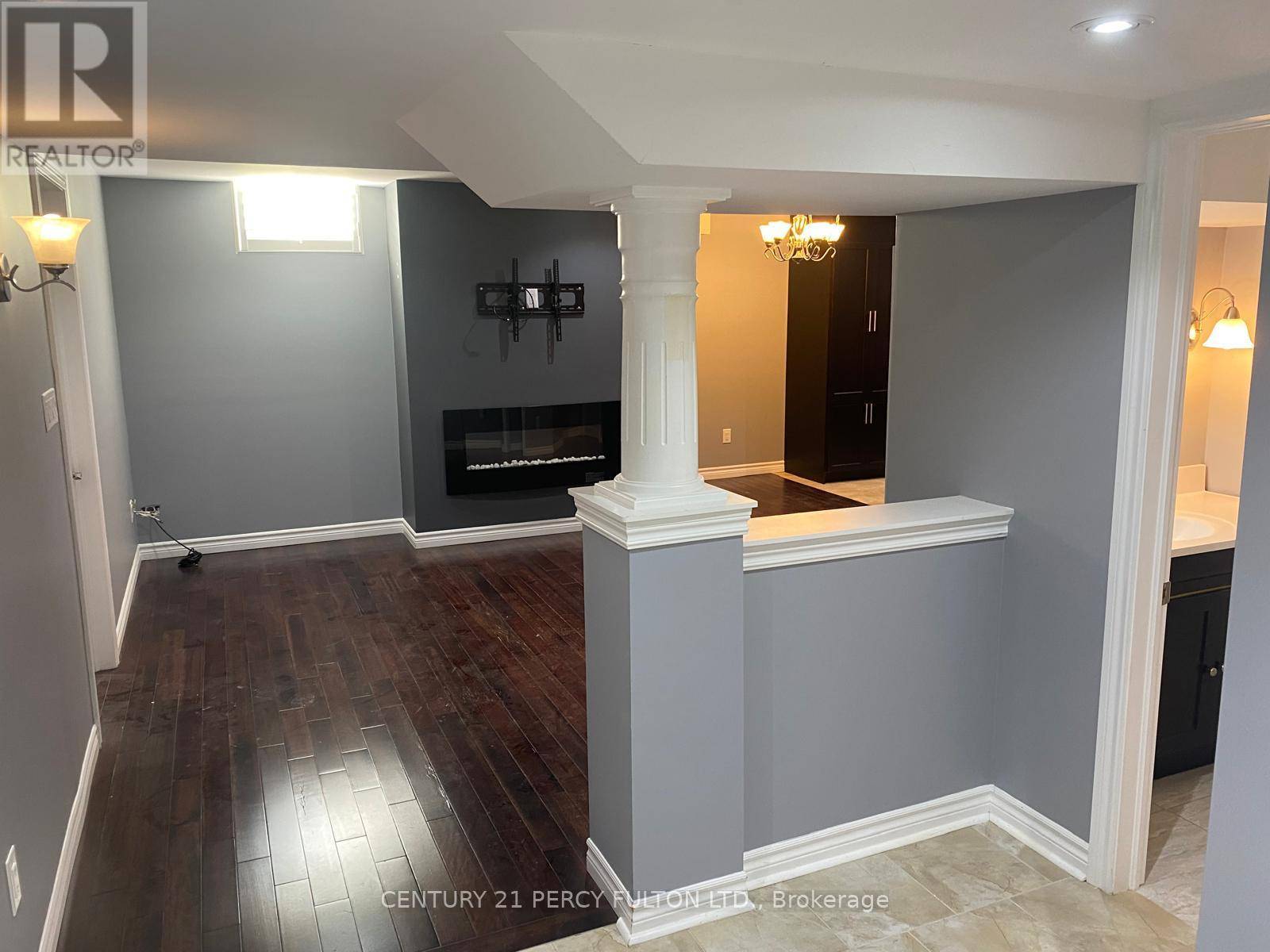Brampton (northwest Sandalwood Parkway), ON L7A0J3,49 GAME CREEK CRESCENT N
