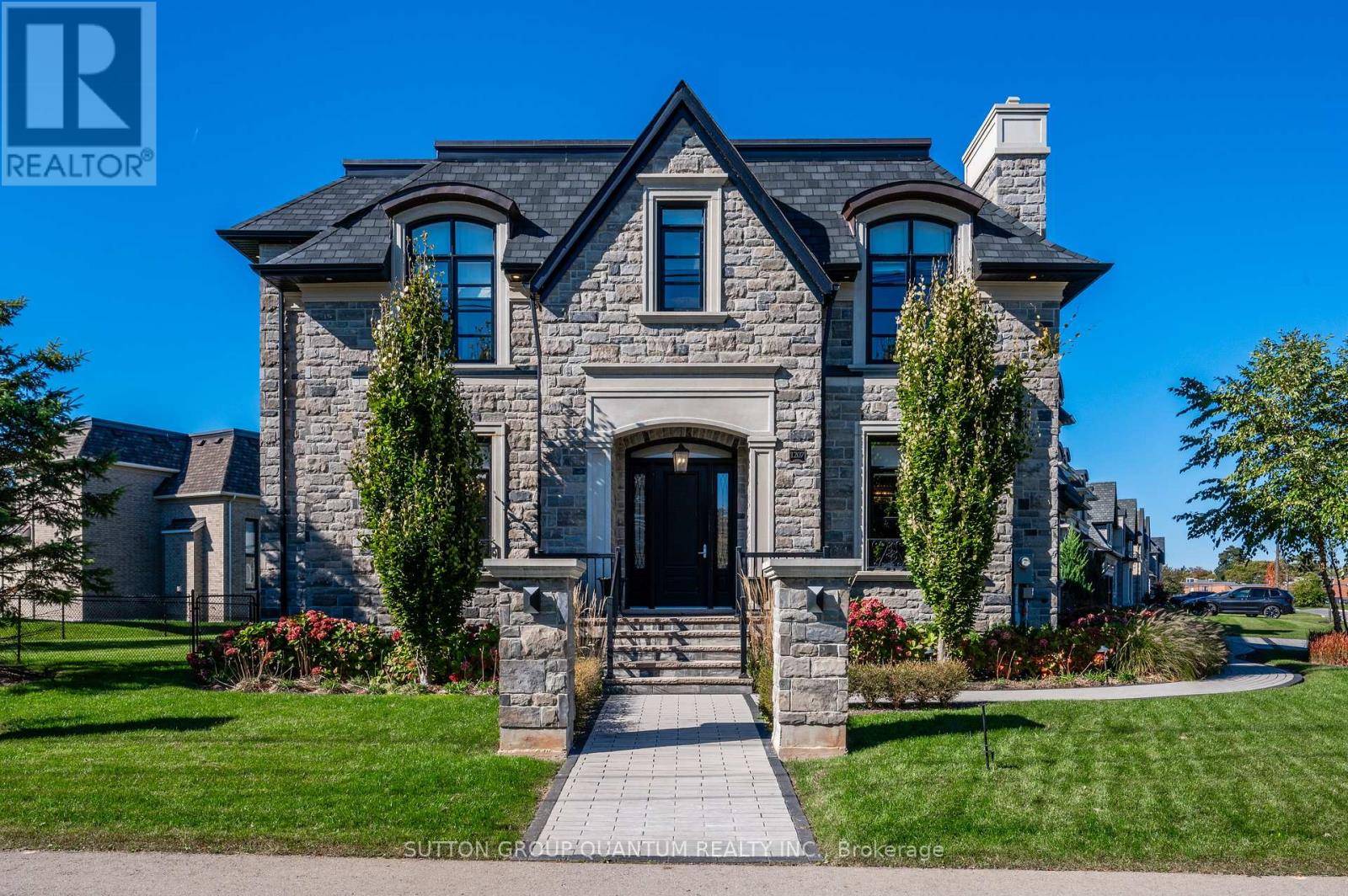 Oakville (bronte East), ON L6L1E7,1207 LAKESHORE ROAD W