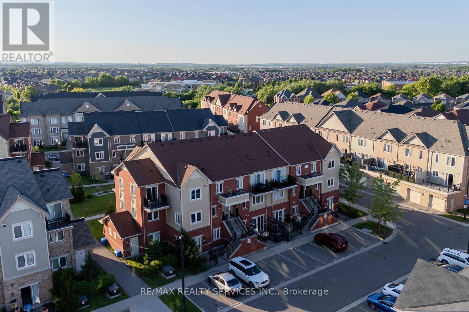 Brampton (sandringham-wellington), ON L6R3Y6,250 Sunny Meadow BLVD #284