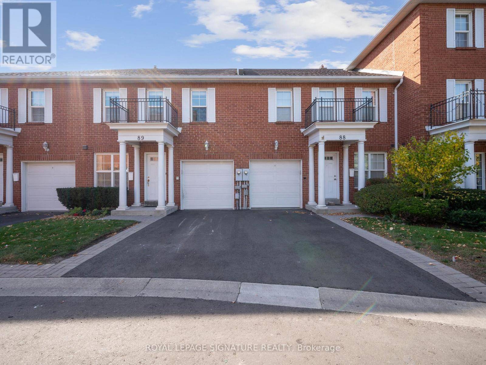 Brampton (fletcher's Creek South), ON L6W4J2,89 STORNWOOD COURT