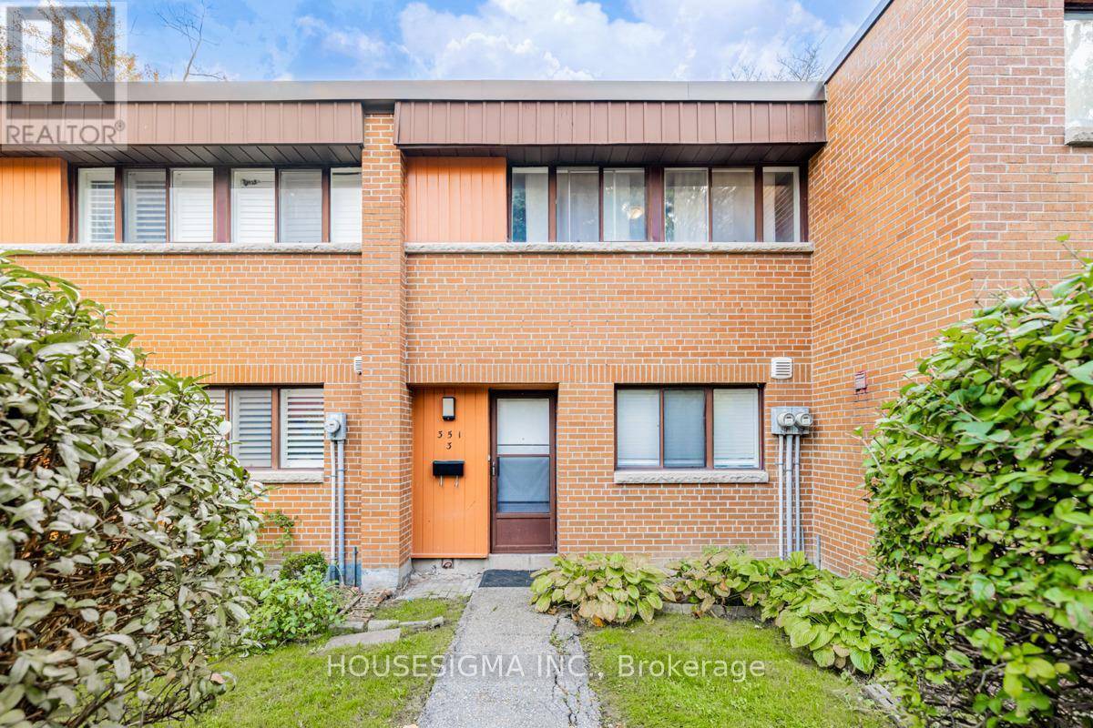 Toronto (black Creek), ON M3N2P2,351 Driftwood AVE North #3