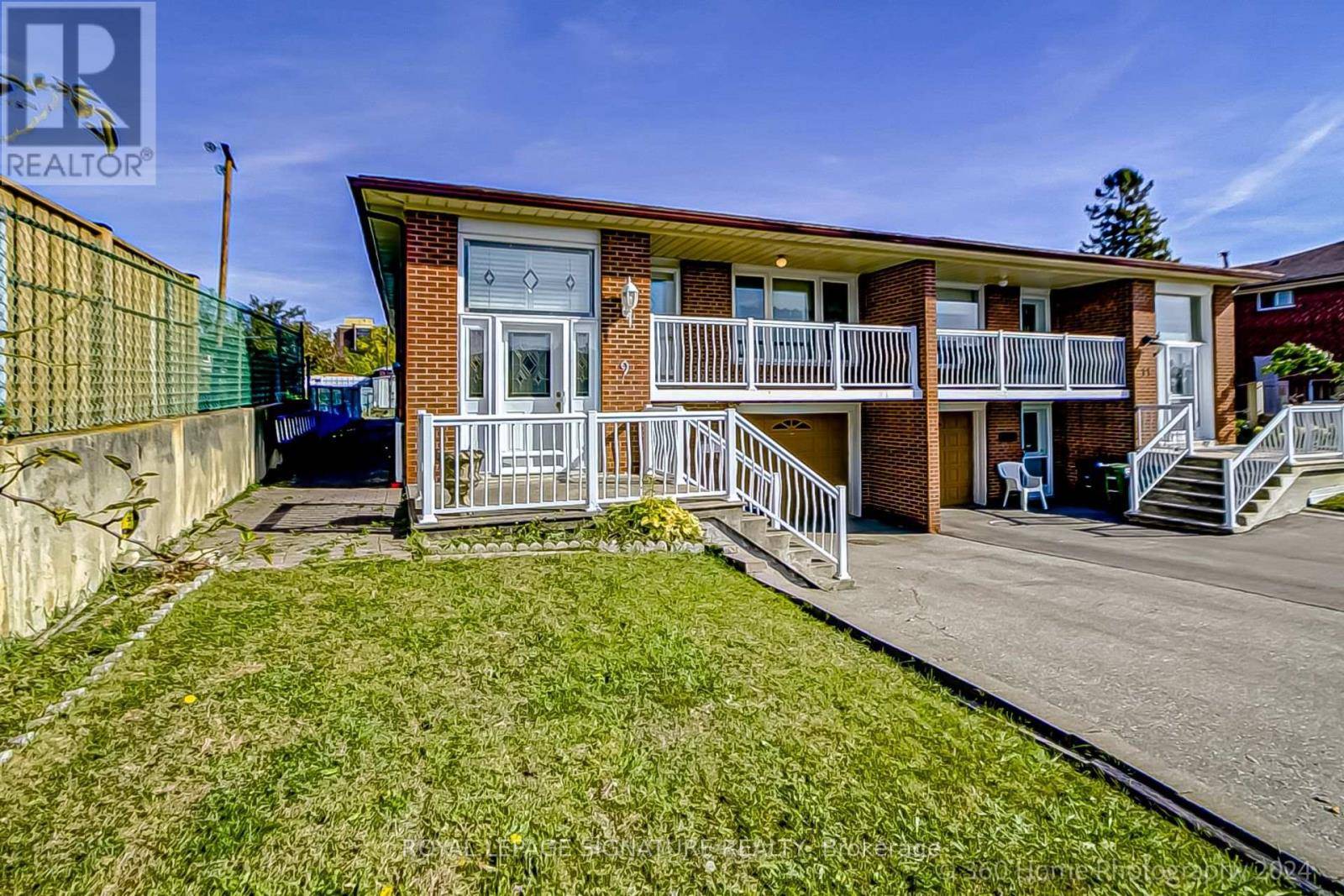 Toronto (glenfield-jane Heights), ON M3N1E5,9 PARADELLE CRESCENT