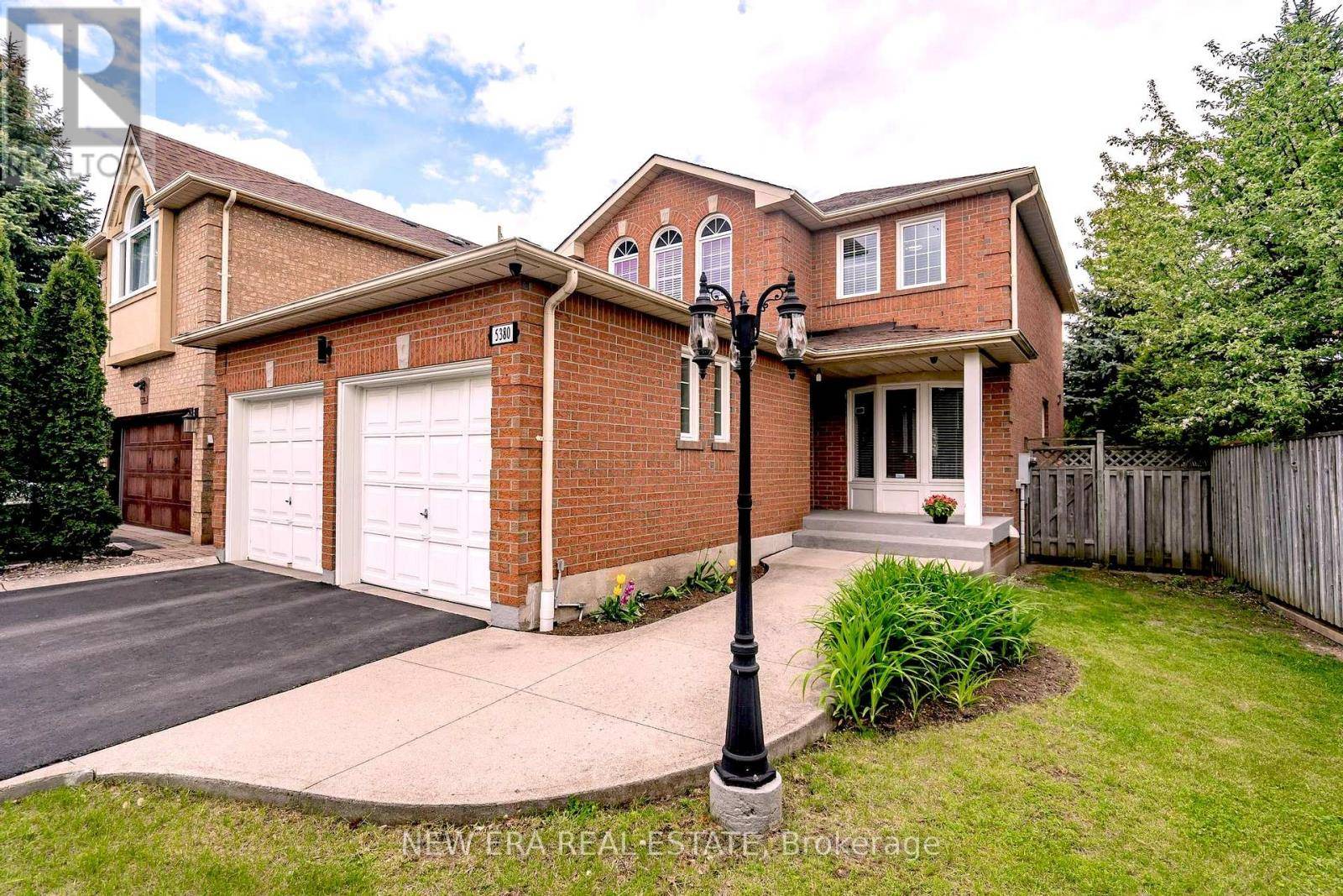 Mississauga (east Credit), ON L5V1V3,5380 FLORAL HILL CRESCENT