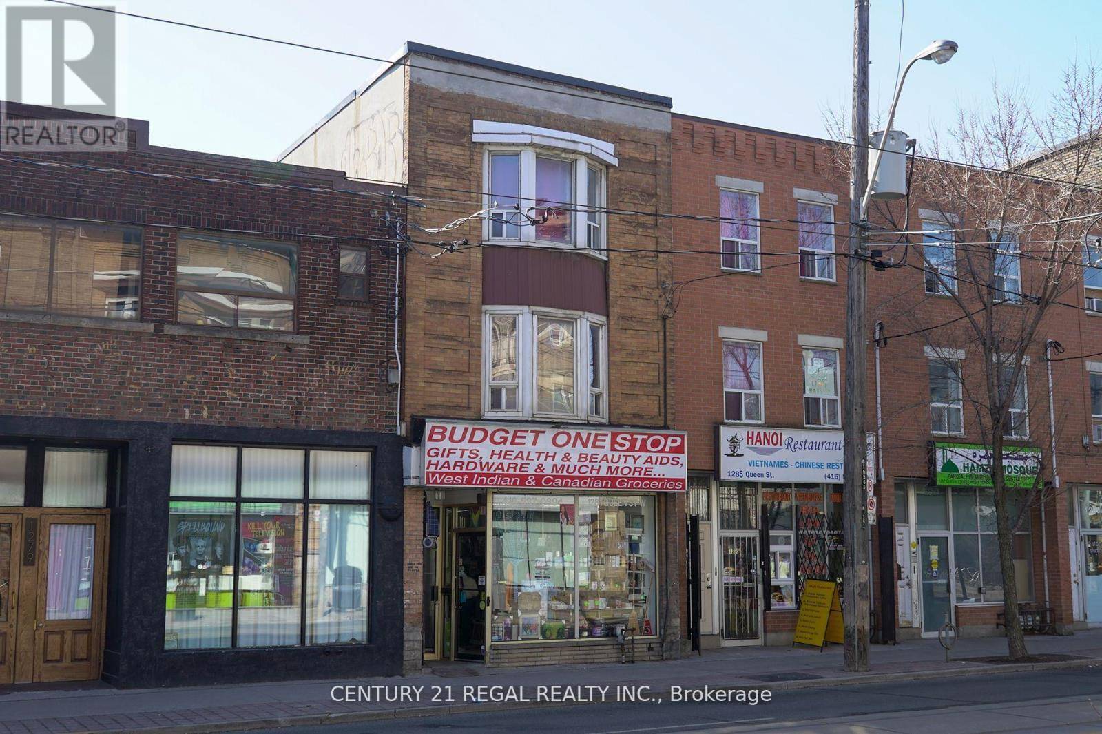 Toronto (south Parkdale), ON M6K1L6,1281 QUEEN STREET W