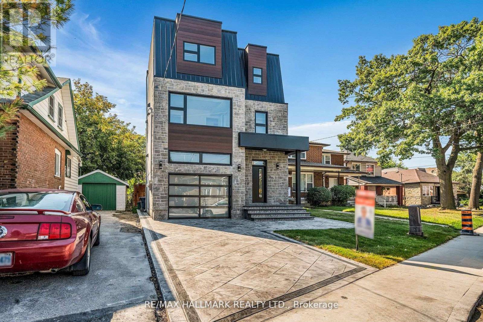 Toronto (mount Dennis), ON M6M2H9,53 BUTTONWOOD AVENUE