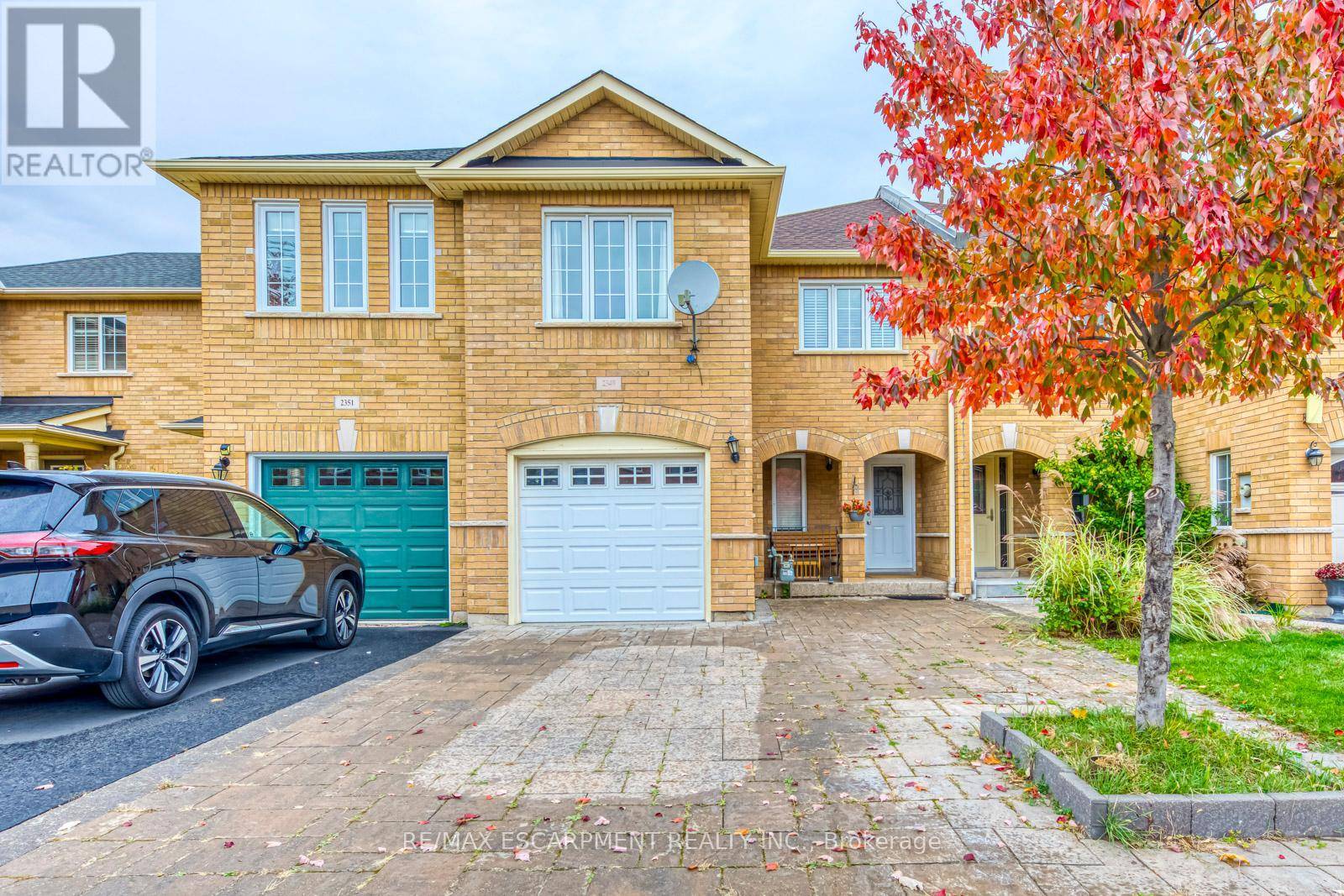 Oakville (west Oak Trails), ON L6M4P6,2349 NEWCASTLE CRESCENT