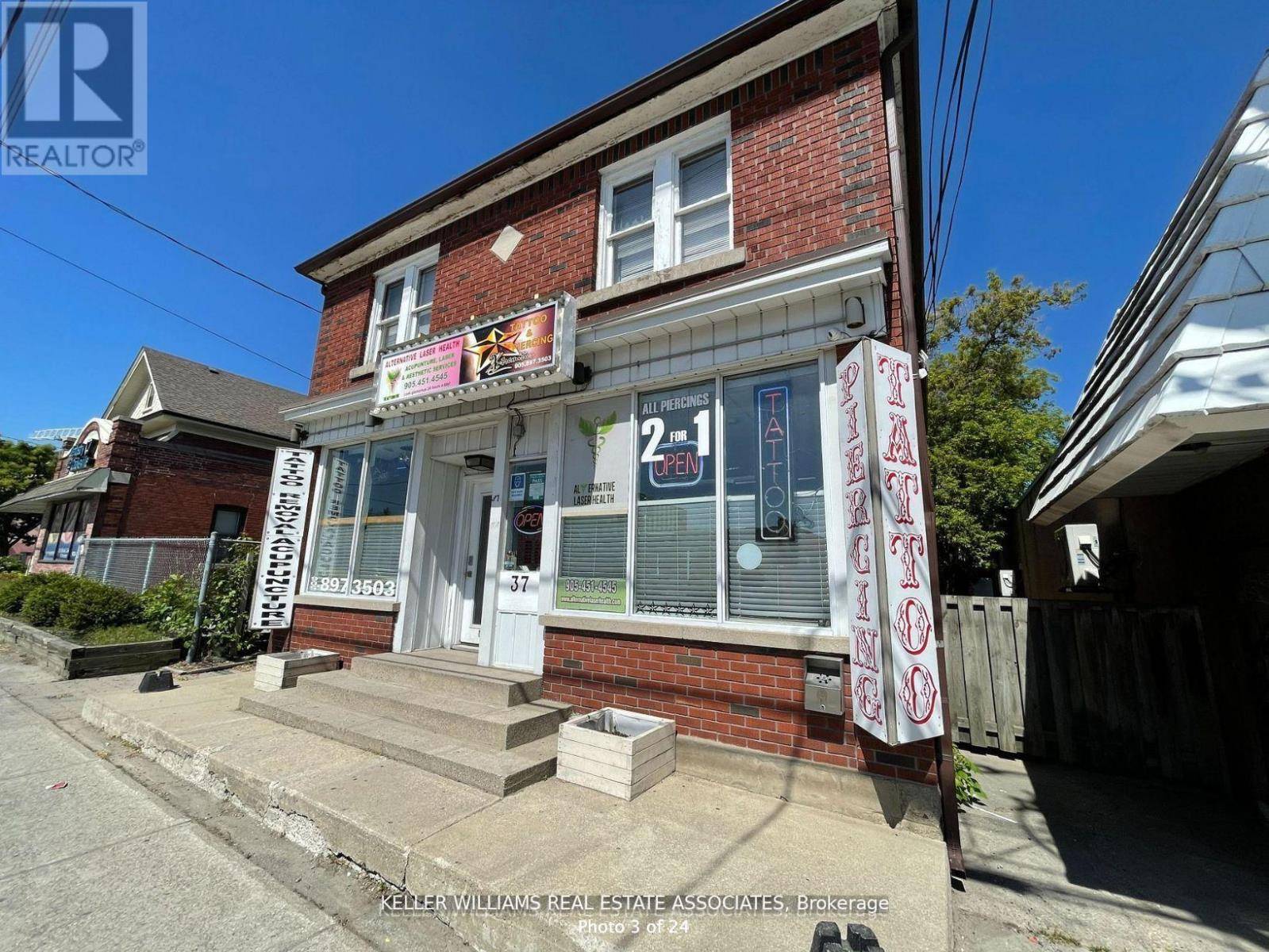 Mississauga (cooksville), ON L5B1H2,37 DUNDAS STREET W