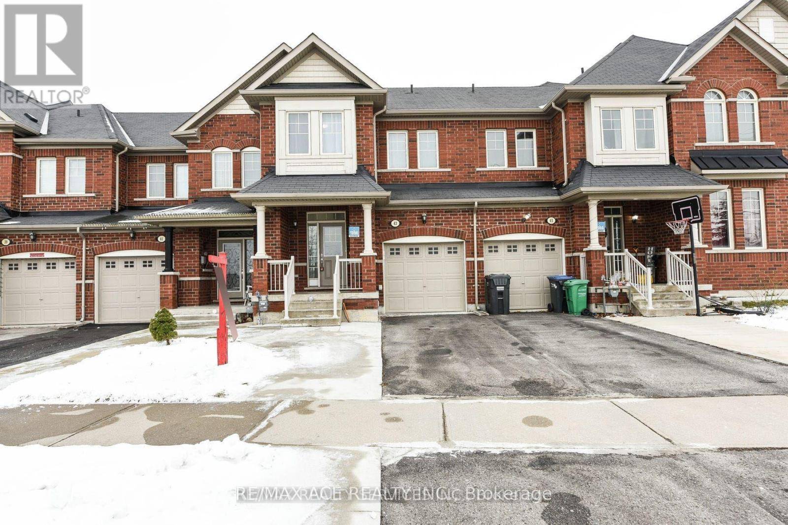 Brampton (sandringham-wellington), ON L6R3N7,43 Pendulum CIR #BSMT