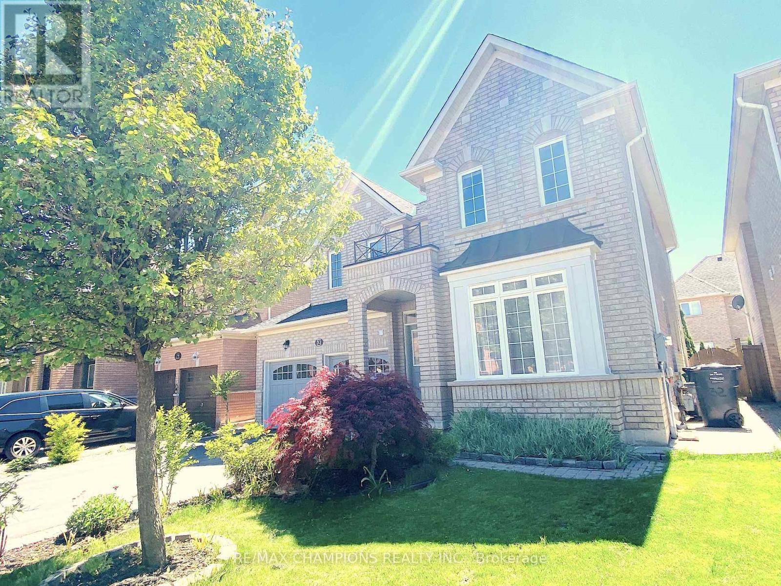 Brampton (vales Of Castlemore North), ON L6P1Z5,32 Vernet CRES #Upper