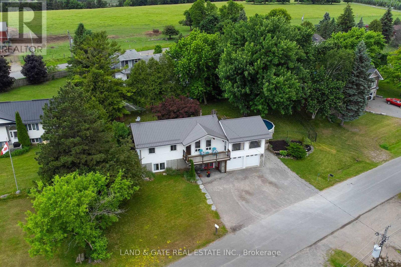 Kawartha Lakes, ON K0M2C0,20 PARK AVENUE