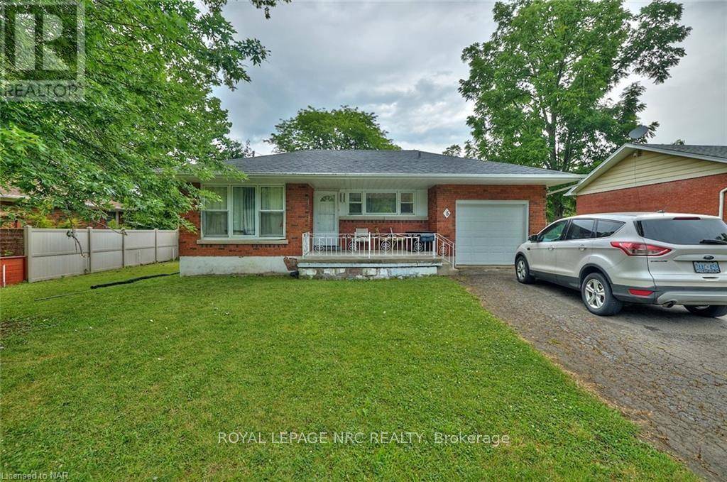 St. Catharines (461 - Glendale/glenridge), ON L2T3C9,5 EAST HAMPTON ROAD