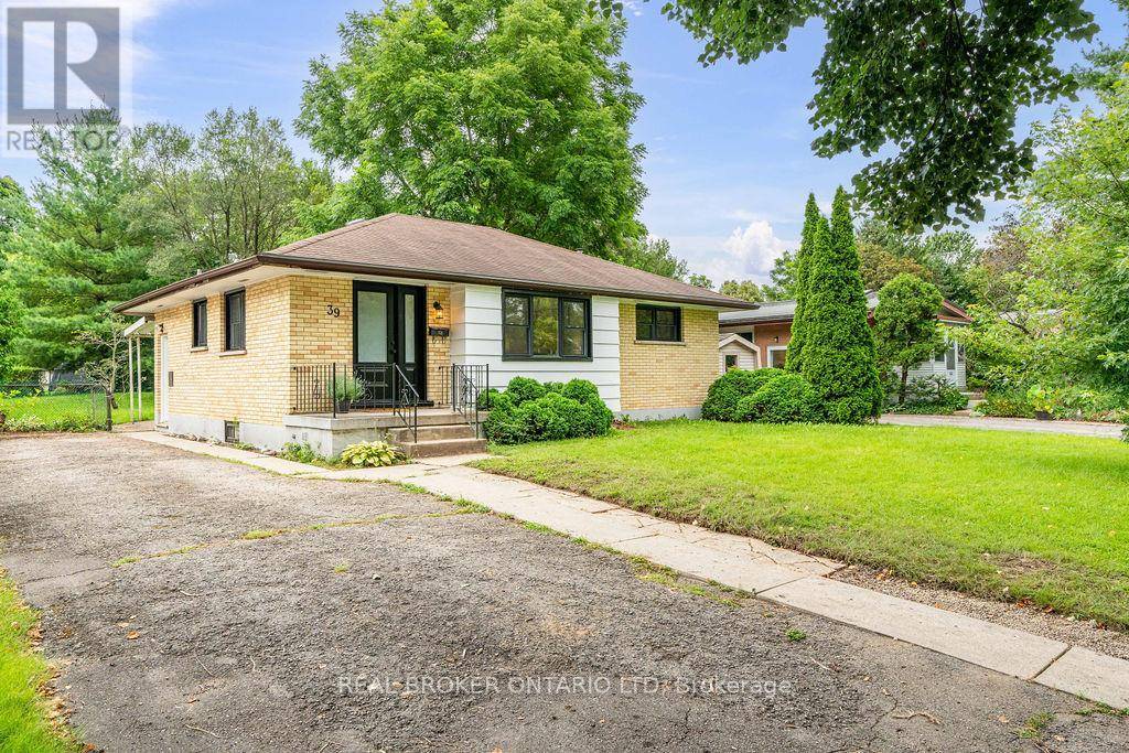 London, ON N5Y4T3,39 TRILLIUM CRESCENT