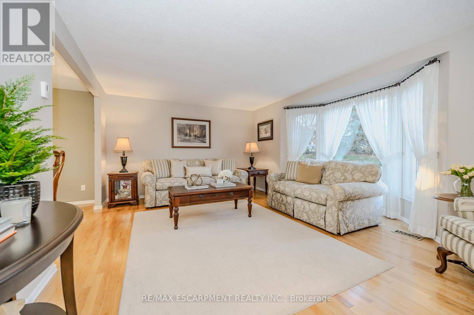 Guelph (west Willow Woods), ON N1H7R1,2 JODI PLACE