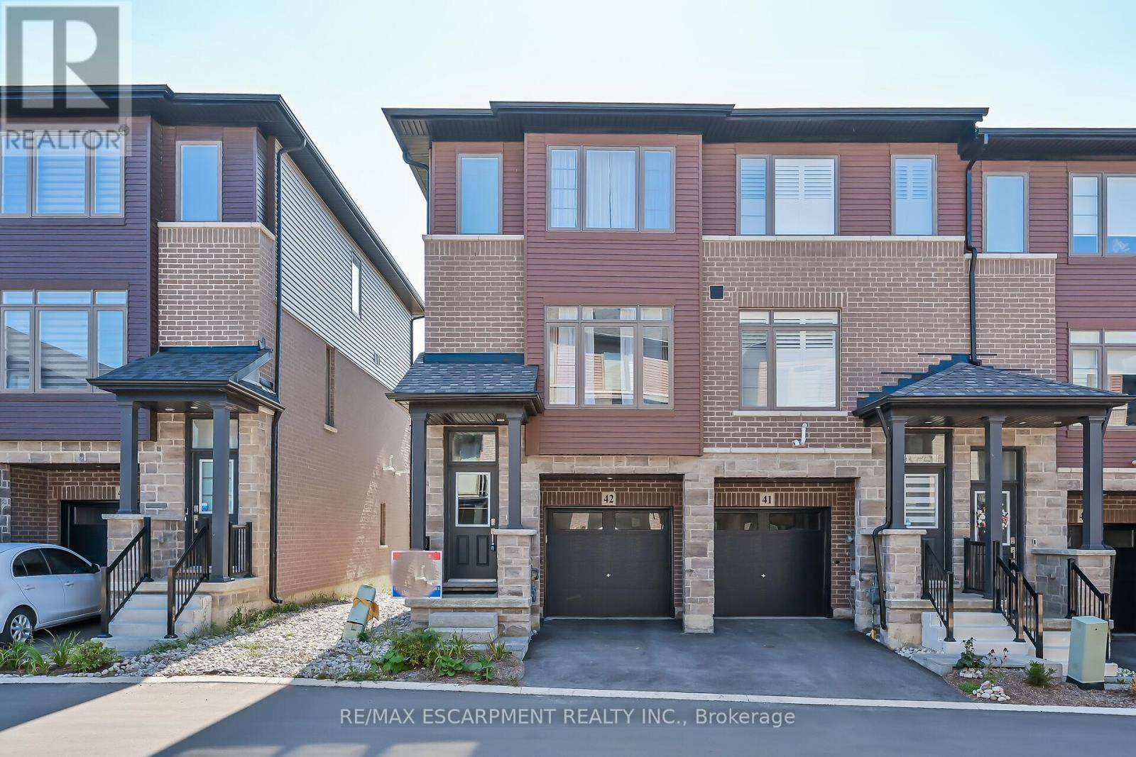 Hamilton (stoney Creek Mountain), ON L8J0M6,61 Soho ST #42