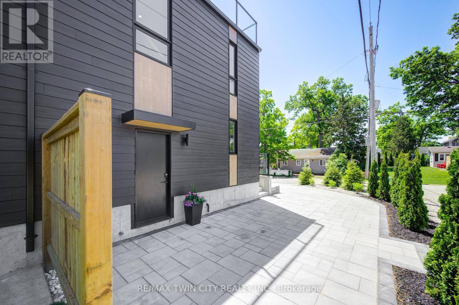 Lambton Shores (grand Bend), ON N0M1T0,57 CENTRE STREET