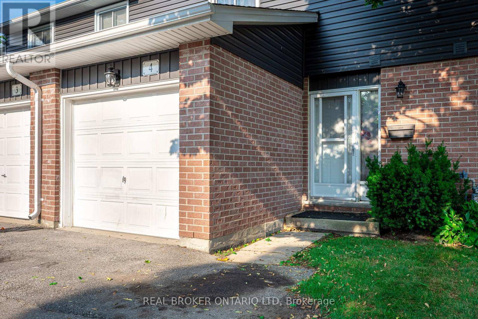 London, ON N5V4H8,131 Bonaventure DR #4