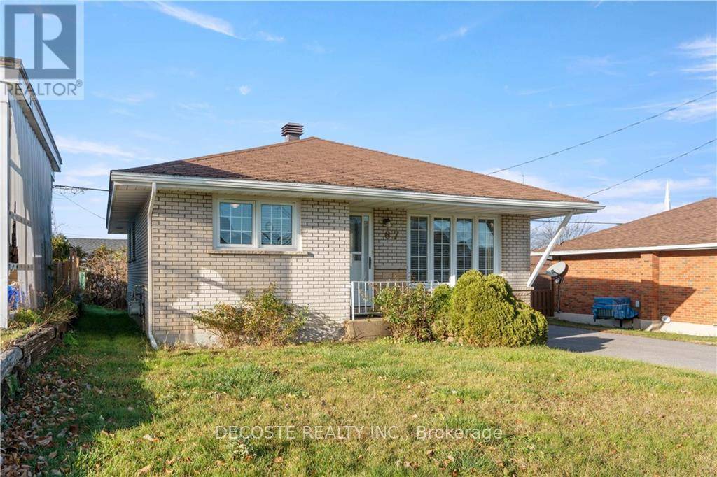 North Glengarry, ON K0C1A0,67 VICTORIA STREET W