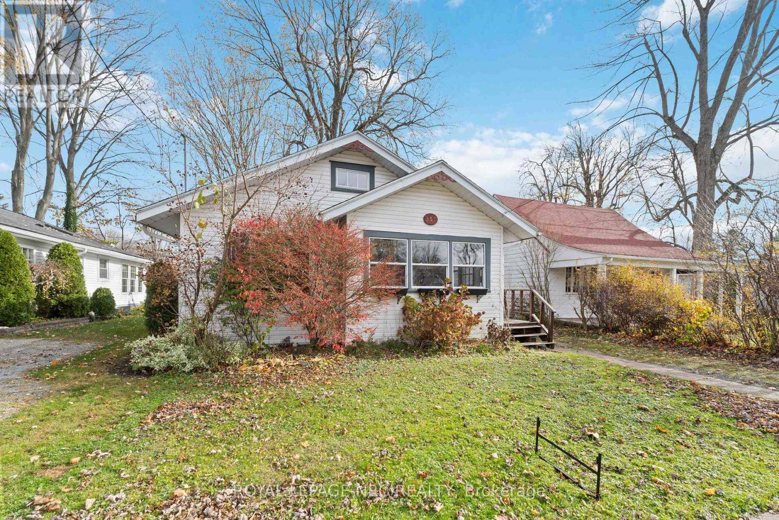 Fort Erie (crystal Beach), ON L0S1B0,350 ROSEWOOD AVENUE