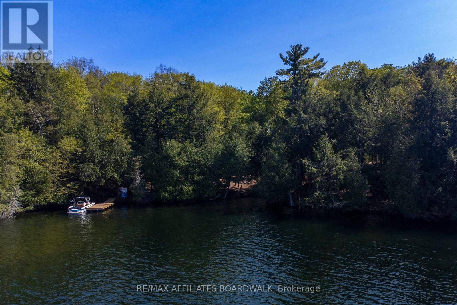 Rideau Lakes, ON K0G1V0,3 SAND ISLAND