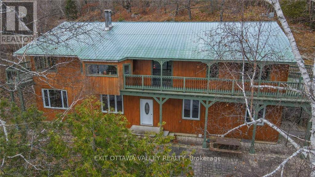 Madawaska Valley, ON K0J1B0,336 WILTOM DRIVE