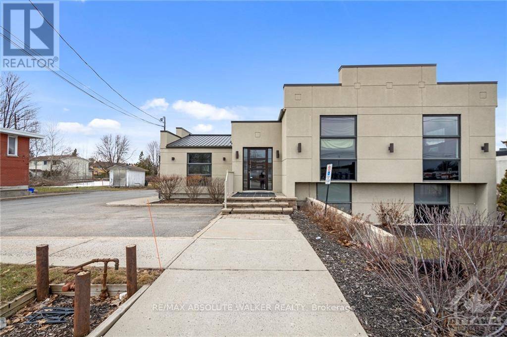 Ottawa, ON K1C1T1,3591 INNES RD #4