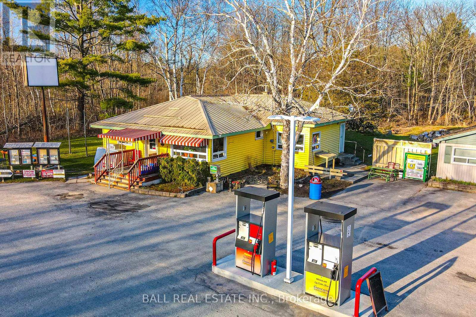 North Kawartha, ON K0L2H0,4007 COUNTY 6 ROAD