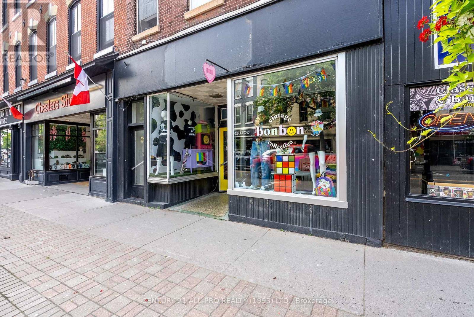 Cobourg, ON K9A2M1,39 KING STREET W
