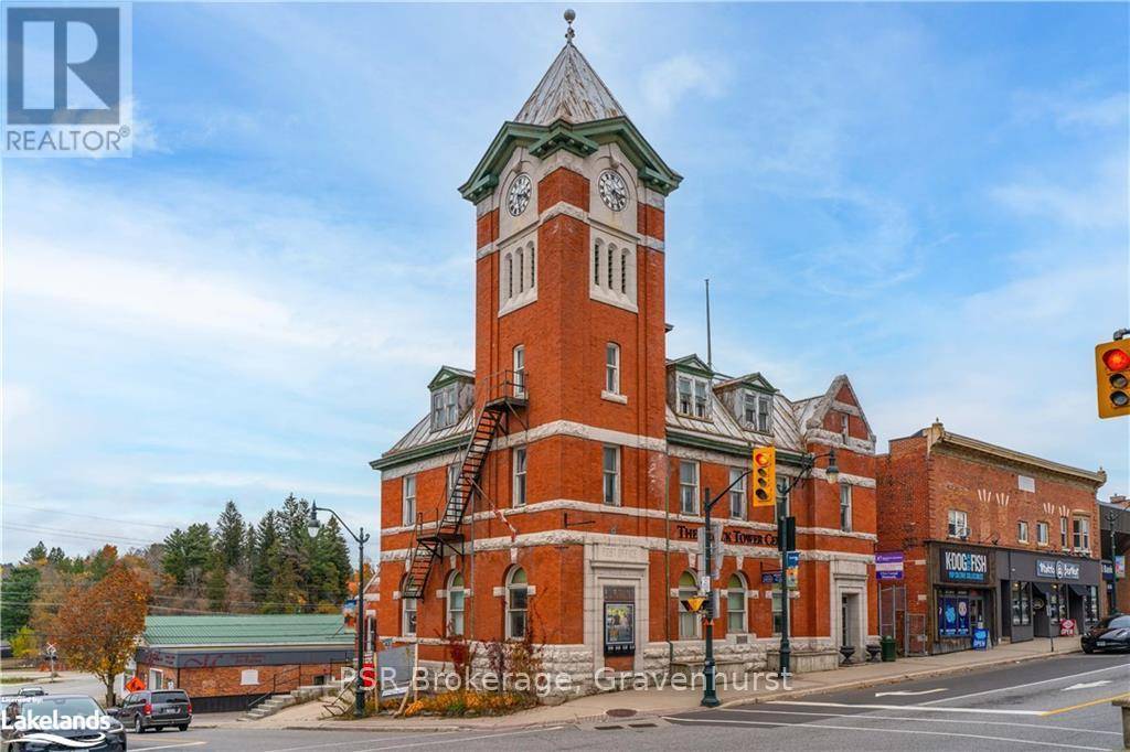 Bracebridge (macaulay), ON P1L2B2,49 MANITOBA ST #202