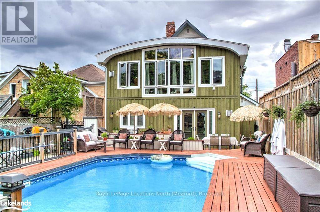 Meaford, ON N4L1N6,32 NELSON STREET E
