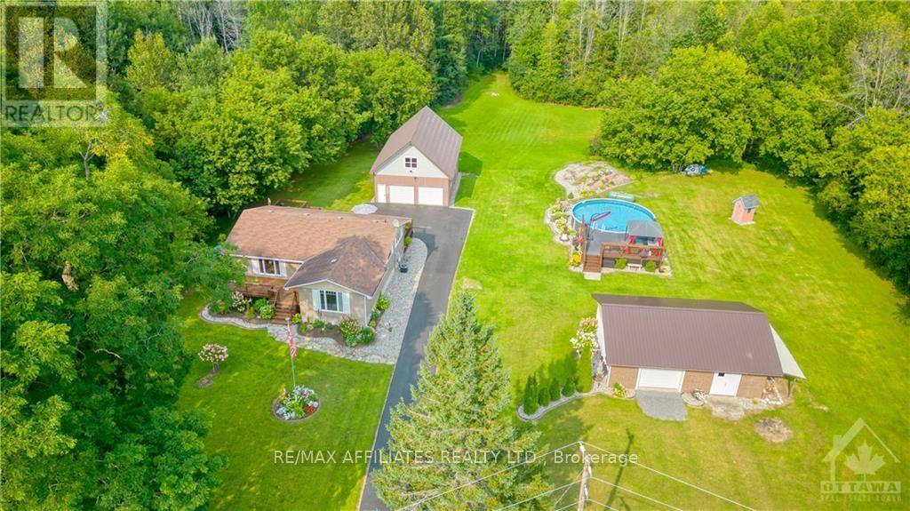 Rideau Lakes, ON K0G1E0,157 PERTH STREET