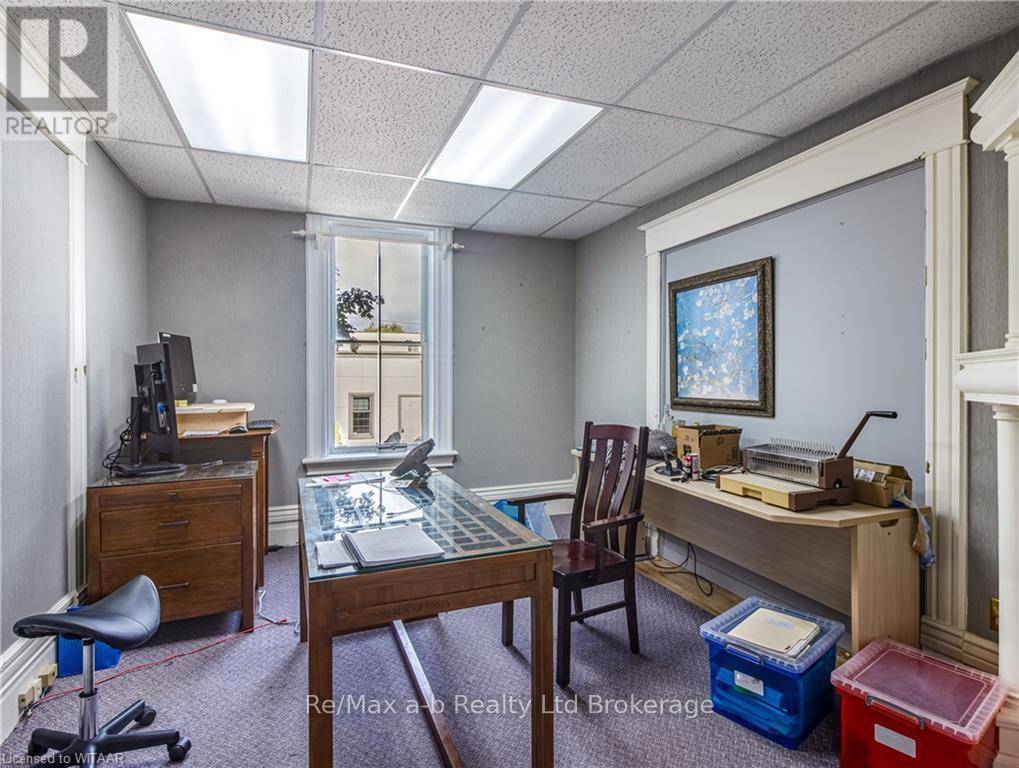 Tillsonburg, ON N4G3J6,22 HARVEY STREET