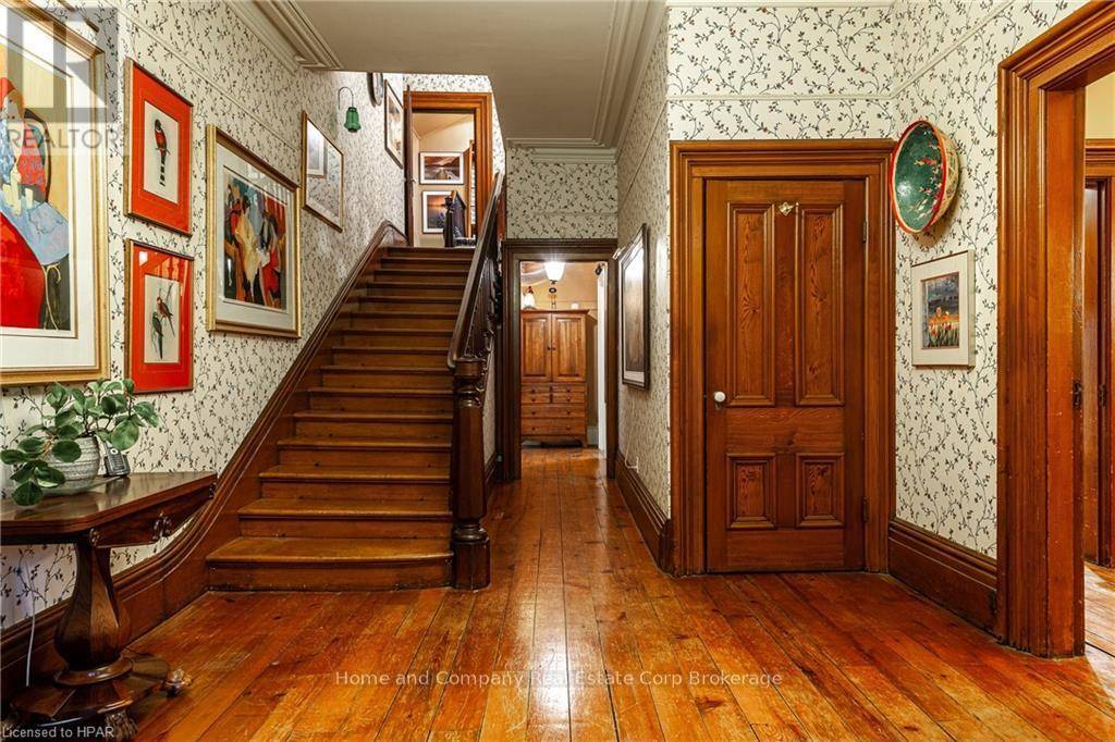 Bluewater (bayfield), ON N0M1G0,41 MAIN STREET S