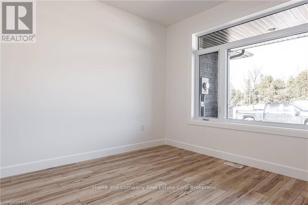 Bluewater (bayfield), ON N0M1G0,70 DEER RIDGE LANE