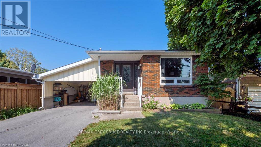 Owen Sound, ON N4K3C6,2086 8TH AVE E