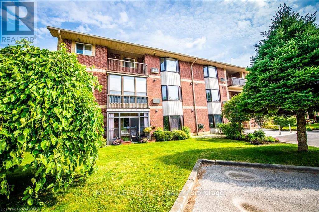 Wellington North (mount Forest), ON N0G2L2,440 DURHAM ST West #302