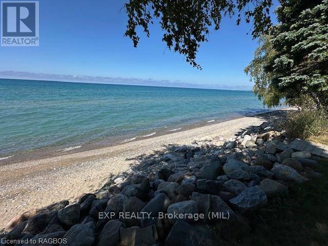 Kincardine, ON N2Z2K3,264 GODERICH STREET