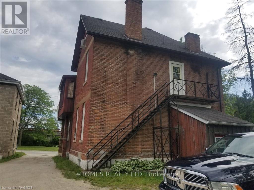 Owen Sound, ON N4K1G3,598 6TH STREET E