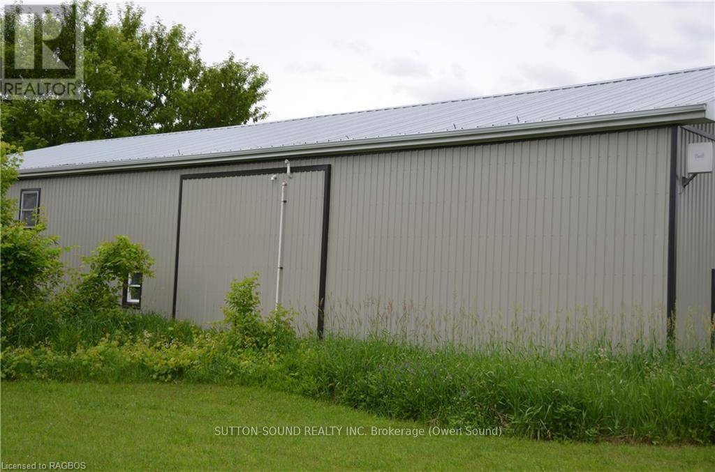 West Grey, ON N0H1R0,402432 GREY ROAD 4