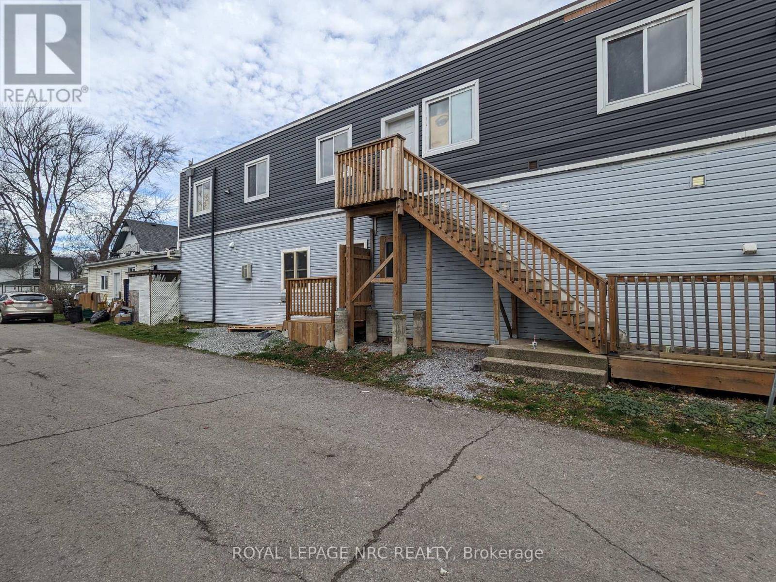 Fort Erie (337 - Crystal Beach), ON L0S1B0,74 Queens CIR #3