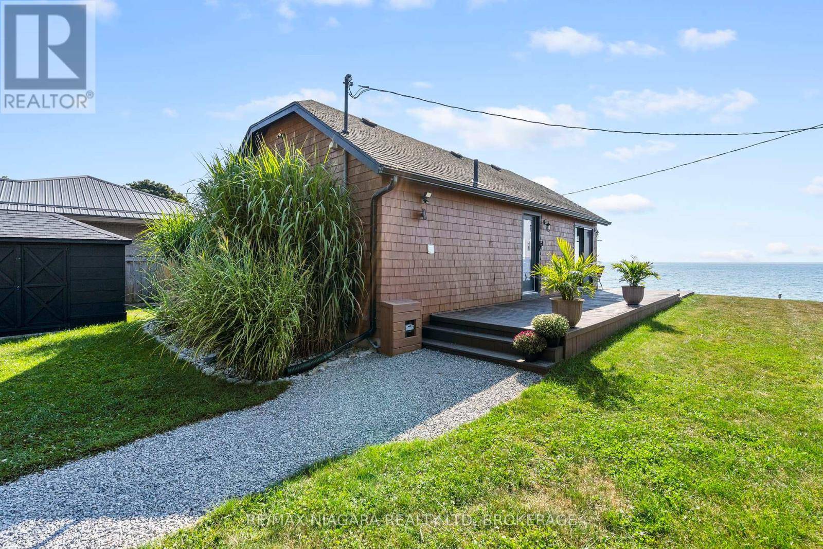 Wainfleet (lakeshore), ON L3K5V4,10959 LAKESHORE ROAD