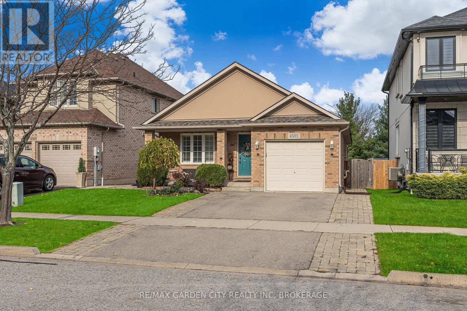 Lincoln (982 - Beamsville), ON L0R1B9,4501 FRANCES CRESCENT