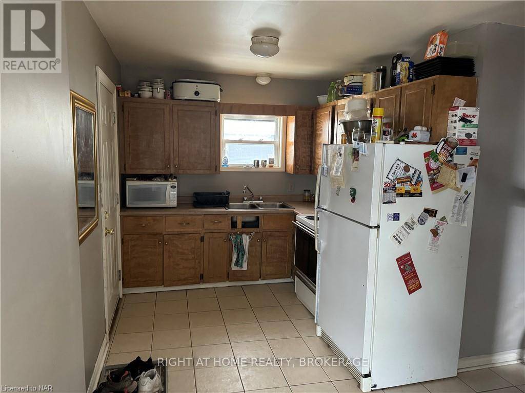 Niagara Falls (cherrywood), ON L2E3C9,5564 FRASER STREET