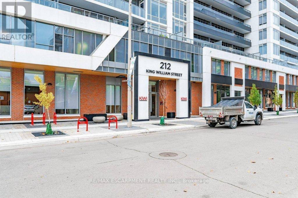 Hamilton (beasley), ON L8N1B5,212 King William ST #1208