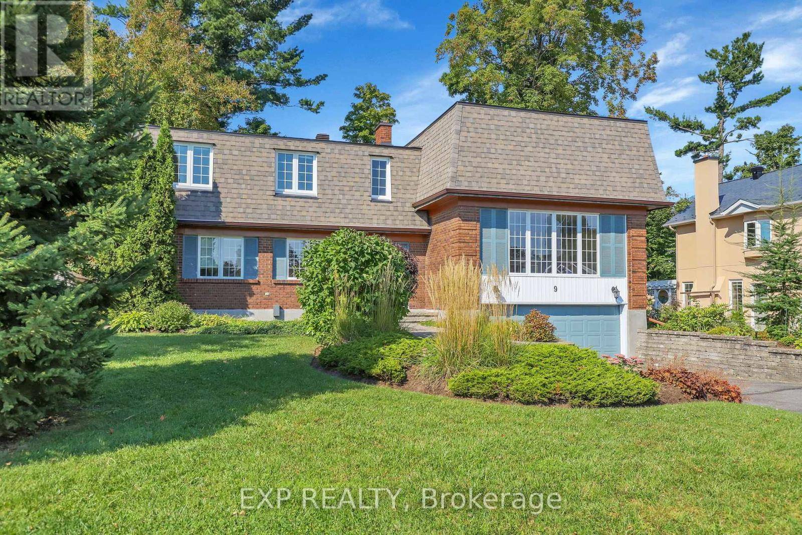 Ottawa, ON K2H7X1,9 CAMWOOD CRESCENT