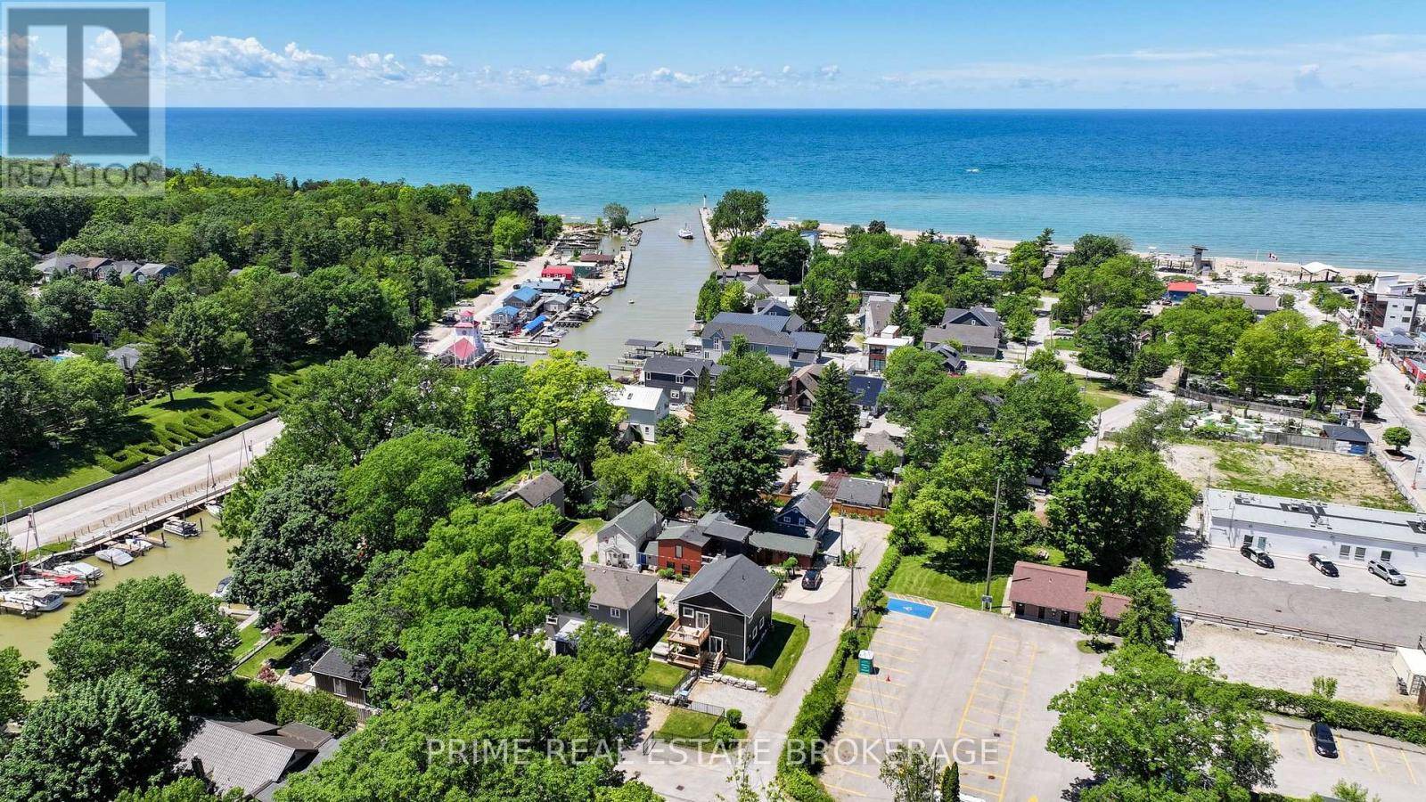 Lambton Shores (grand Bend), ON N0M1T0,11 EILBER STREET