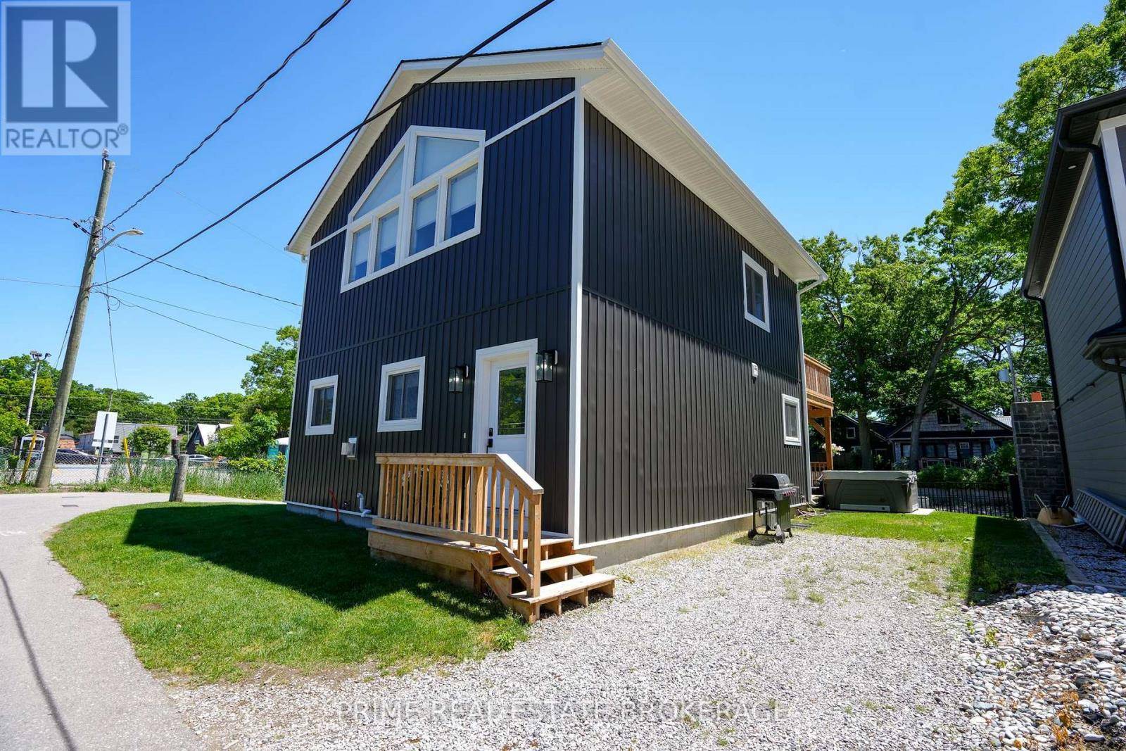 Lambton Shores (grand Bend), ON N0M1T0,11 EILBER STREET